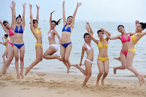 bikini biển